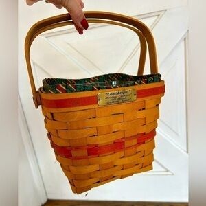 Longaberger Christmas edition 1995 red cranberry basket